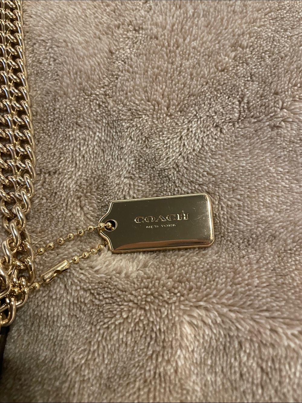 Coach Cream Leather Crossbody with Gold Chain Strap - Picture 2 of 8